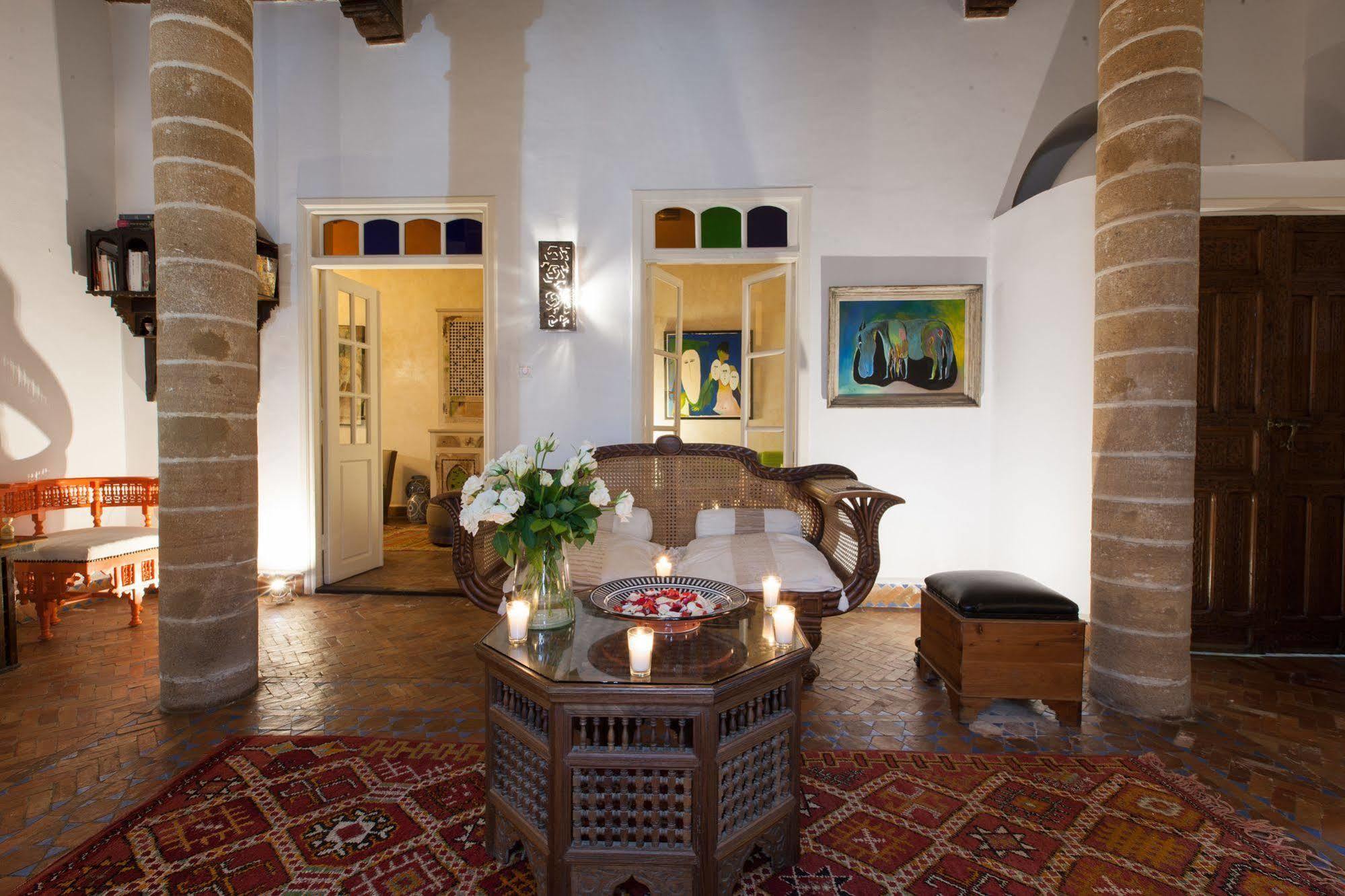 Riad Emotion Эс-Сувейра Экстерьер фото
